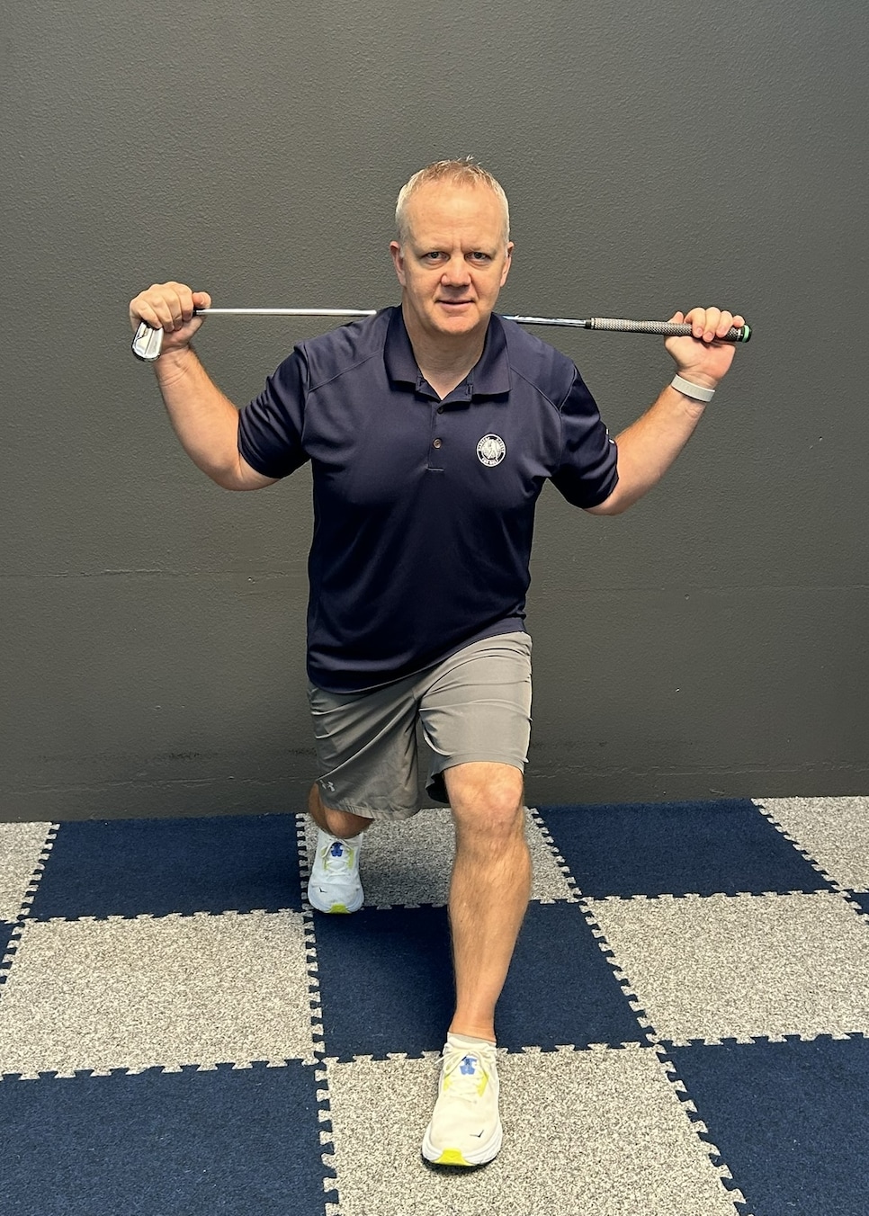 /content/dam/images/golfdigest/fullset/fitness-2024/Hansen Lunge Twist 1 .JPEG